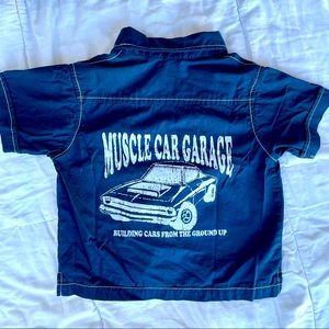 Muscle Car Garage Button Up Short Sleeve Size 3T Boys